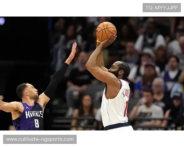 NBA焦点战再掀高潮巨星对决引爆季后赛悬念东西部格局生变在即