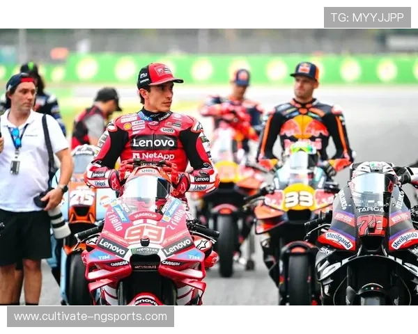 MotoGP新赛季揭幕战激战正酣车手争冠格局初现端倪引关注 MotoGP新赛季揭幕战激战正酣车手争冠格局初现端倪引关注