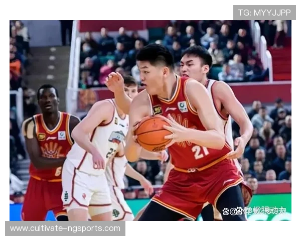 CBA常规赛激烈对决 上海男篮逆转胜辽宁队冲击季后赛 CBA常规赛激烈对决 上海男篮逆转胜辽宁队冲击季后赛